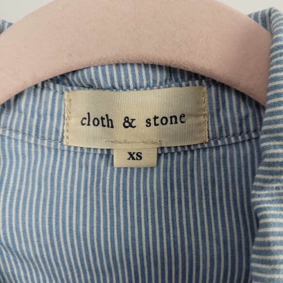 Cloth & Stone Distressed Chambray Stripe Button Front Popover Top XS - Picture 3 of 8